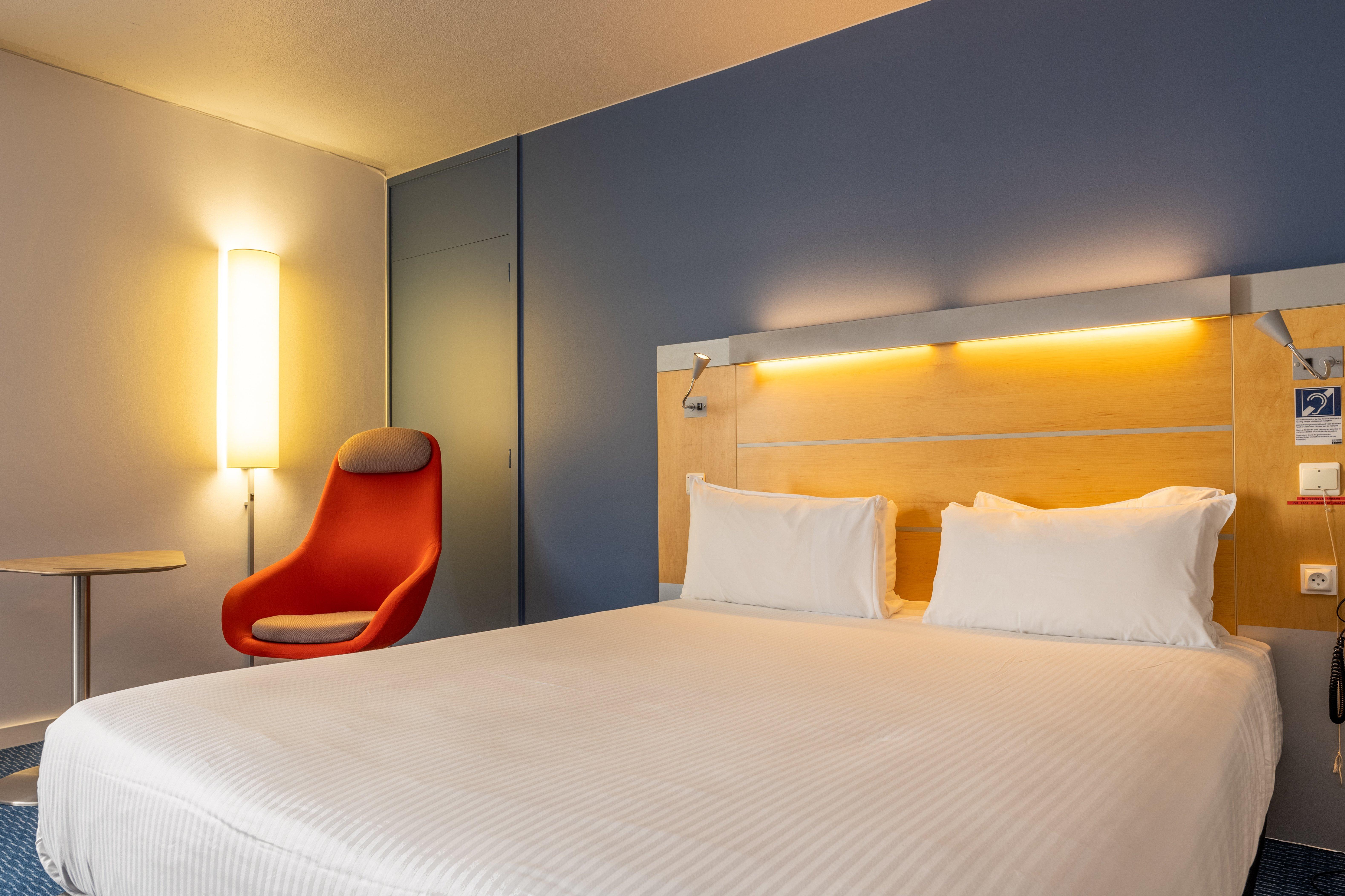 Holiday Inn Express & Suites Ghent By Ihg Esterno foto
