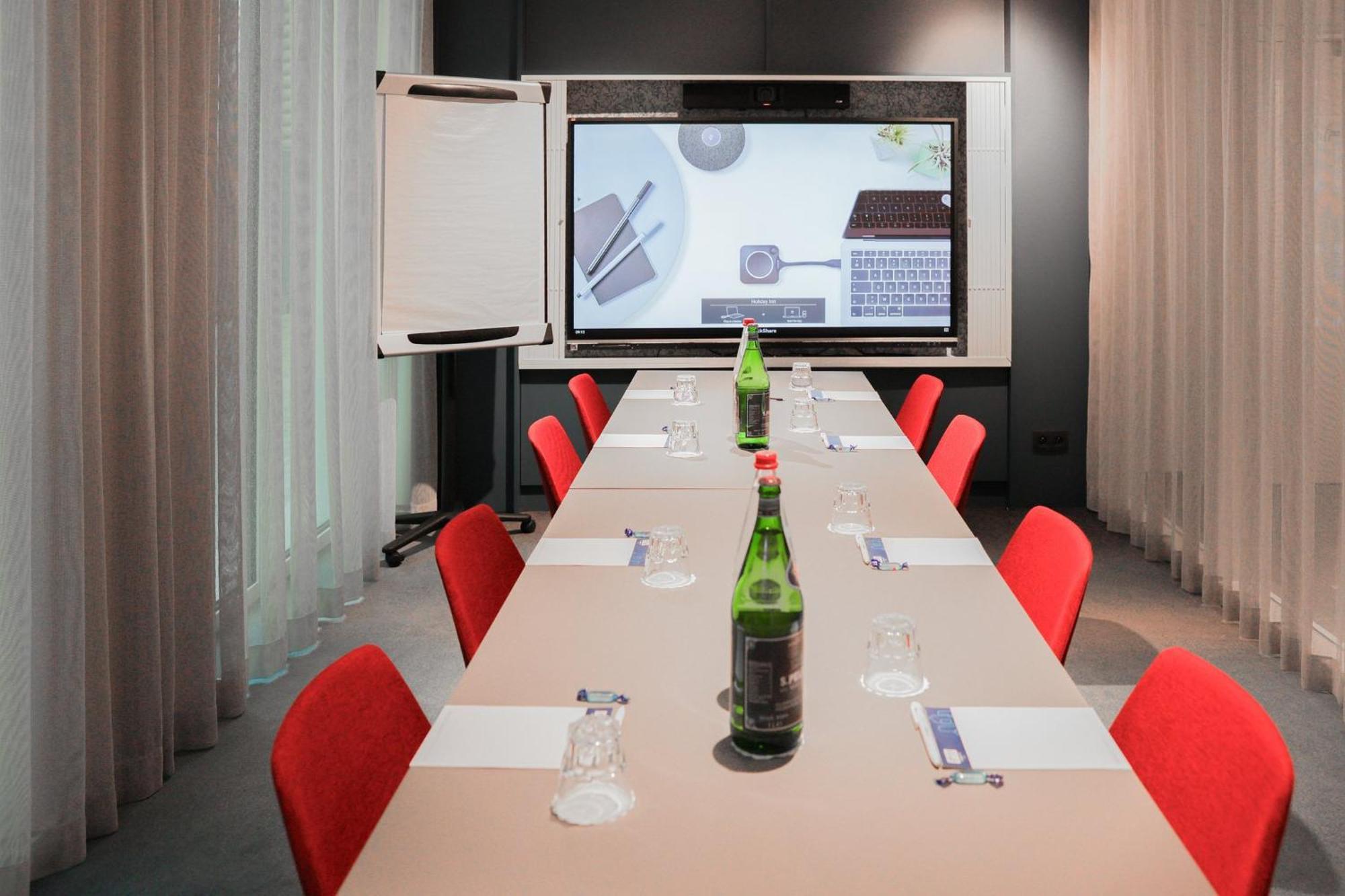 Holiday Inn Express & Suites Ghent By Ihg Esterno foto