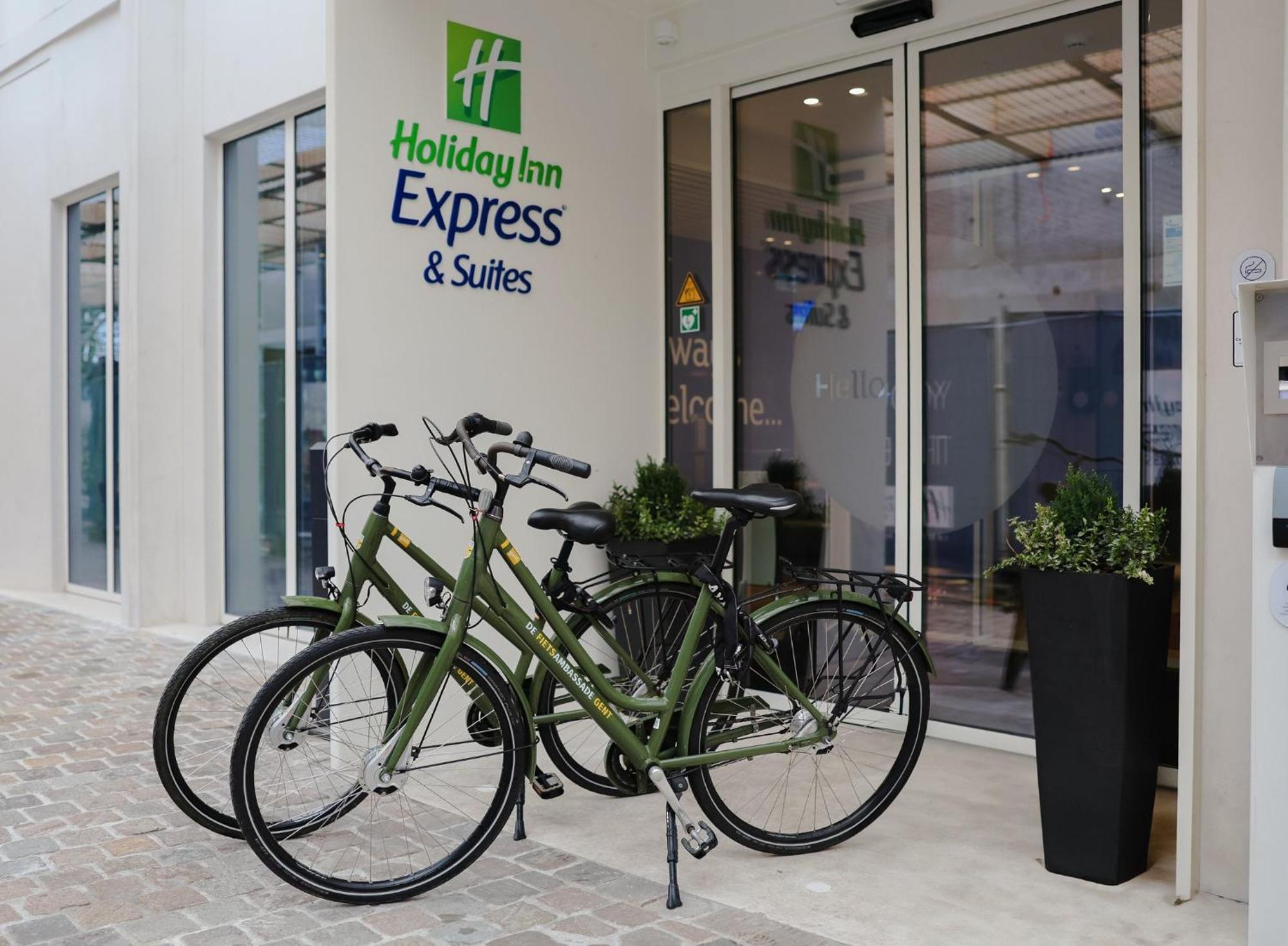 Holiday Inn Express & Suites Ghent By Ihg Esterno foto